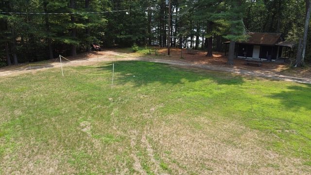 12 W Shore Park Rd, Kingston, NH 03848