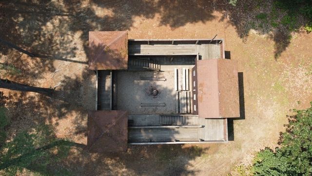 12 W Shore Park Rd, Kingston, NH 03848