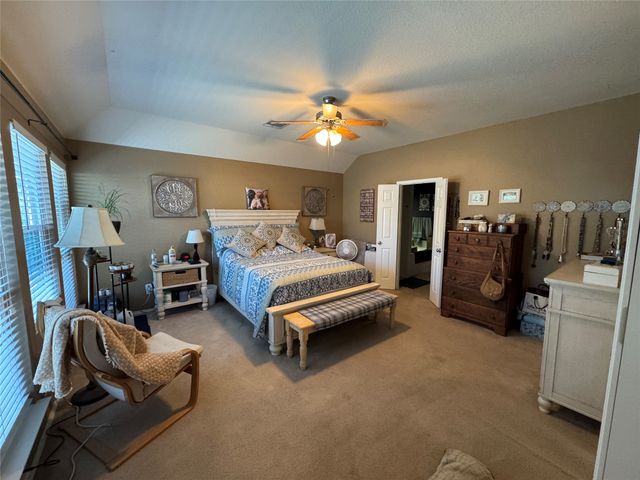 1240 Cottonwood Drive, Crowley, TX 76036