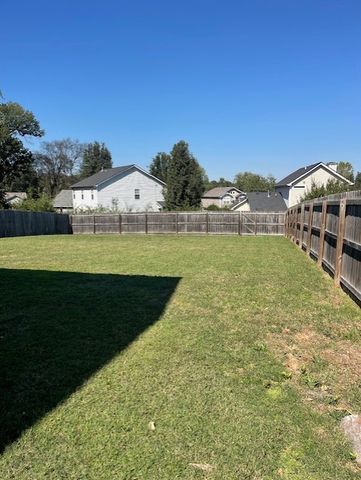 2833 Paddle Wheel Dr, Nashville, TN 37214