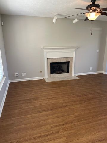 2833 Paddle Wheel Dr, Nashville, TN 37214