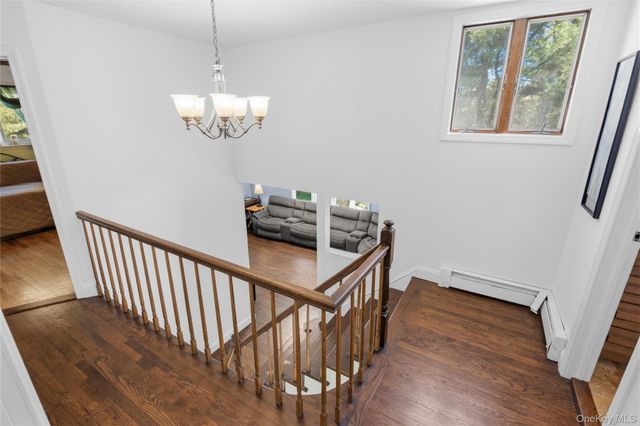 140 Tremper Street, Holbrook, NY 11741