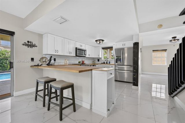 15602 SW 109th Terrace, Miami, FL 33196