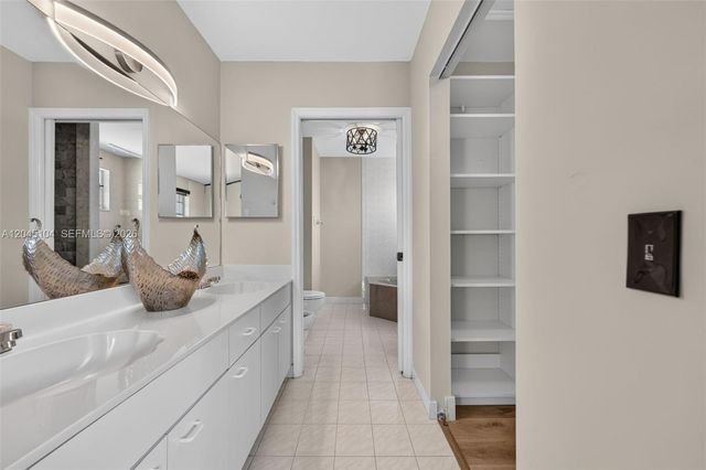 15602 SW 109th Terrace, Miami, FL 33196