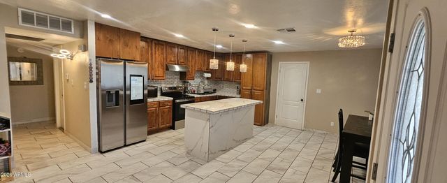 5454 W ROANOKE Avenue, Phoenix, AZ 85035