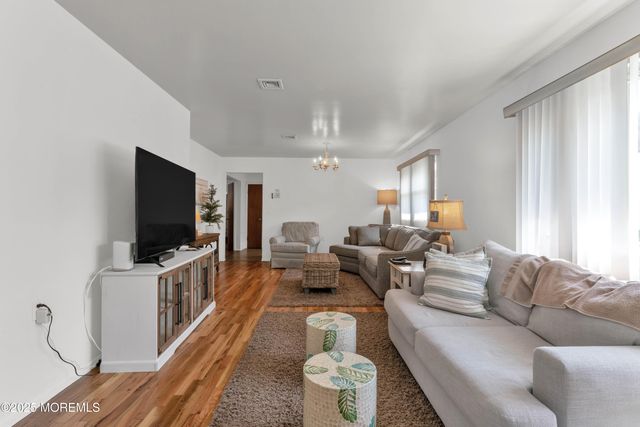 24 Mount Matterhorn Lane, Toms River, NJ 08753