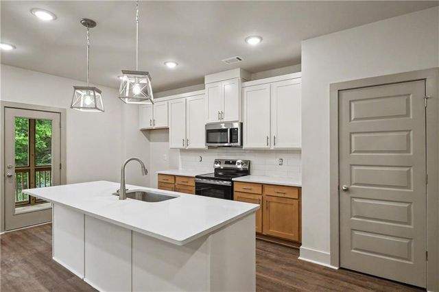 4253 Fern River Trail 12, Norcross, GA 30093