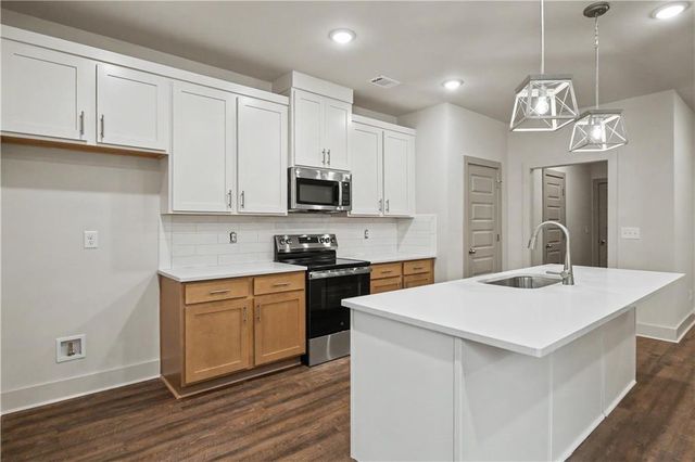 4253 Fern River Trail 12, Norcross, GA 30093