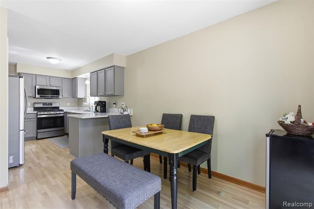 6790 Edwood Avenue, West Bloomfield, MI 48324