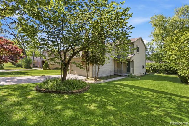 6790 Edwood Avenue, West Bloomfield, MI 48324