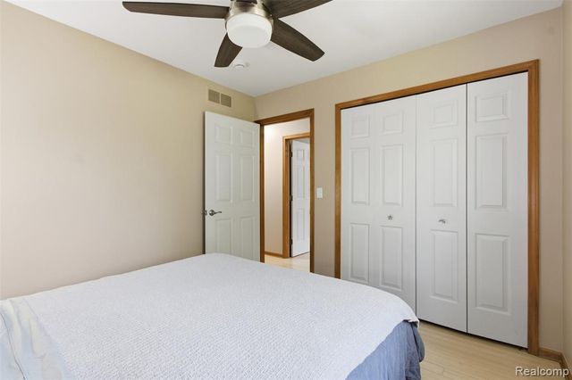 6790 Edwood Avenue, West Bloomfield, MI 48324