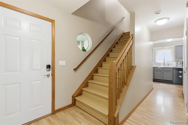 6790 Edwood Avenue, West Bloomfield, MI 48324
