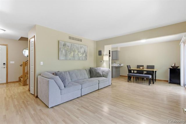 6790 Edwood Avenue, West Bloomfield, MI 48324