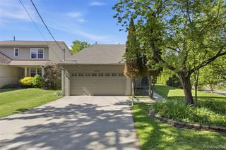 6790 Edwood Avenue, West Bloomfield, MI 48324