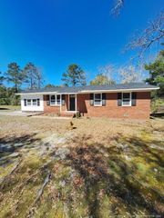 427 Jones Avenue, Raeford, NC 28376