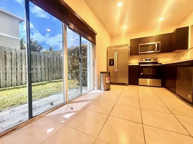 475 NE 5th Lane, Florida City, FL 33034