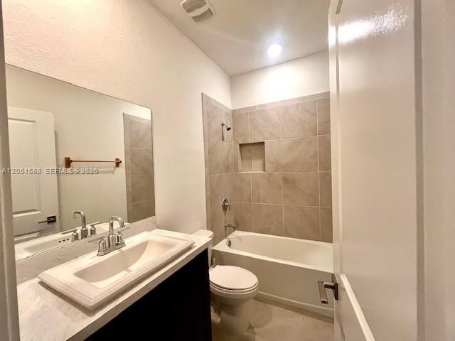 475 NE 5th Lane, Florida City, FL 33034