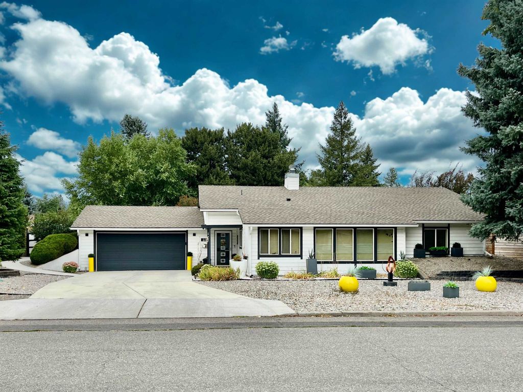 2201 E 50th Ave, Spokane, WA 99223