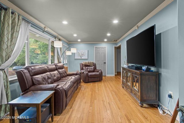 687 Hopping Road, Belford, NJ 07718