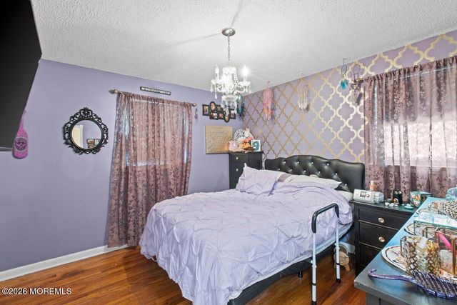 687 Hopping Road, Belford, NJ 07718