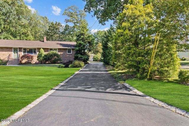 687 Hopping Road, Belford, NJ 07718