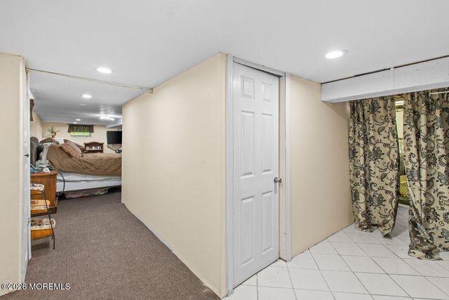 687 Hopping Road, Belford, NJ 07718