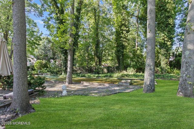 687 Hopping Road, Belford, NJ 07718