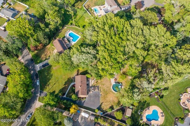 687 Hopping Road, Belford, NJ 07718