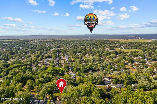 687 Hopping Road, Belford, NJ 07718