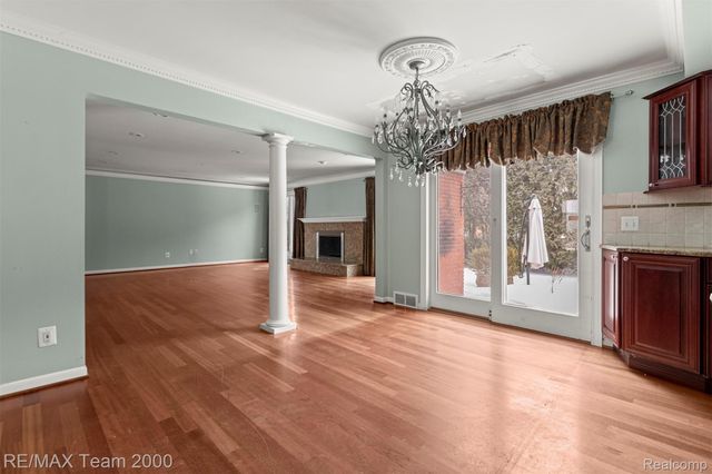 741 Briarcliff Drive, Grosse Pointe, MI 48236