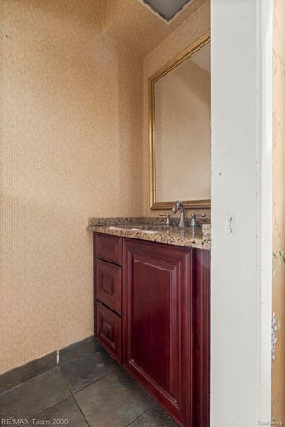 741 Briarcliff Drive, Grosse Pointe, MI 48236