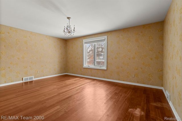 741 Briarcliff Drive, Grosse Pointe, MI 48236