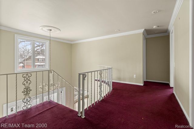 741 Briarcliff Drive, Grosse Pointe, MI 48236