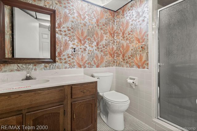 741 Briarcliff Drive, Grosse Pointe, MI 48236