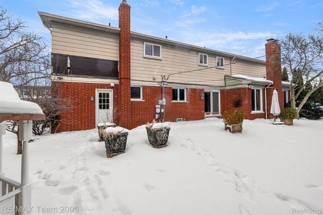 741 Briarcliff Drive, Grosse Pointe, MI 48236