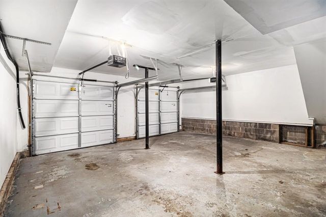 1169 Oaks Place, Stone Mountain, GA 30083