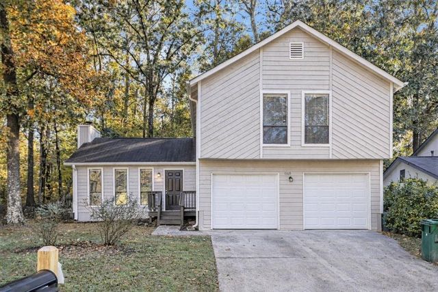 1169 Oaks Place, Stone Mountain, GA 30083