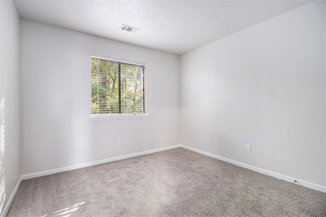 1169 Oaks Place, Stone Mountain, GA 30083