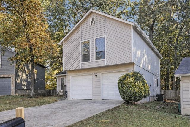 1169 Oaks Place, Stone Mountain, GA 30083