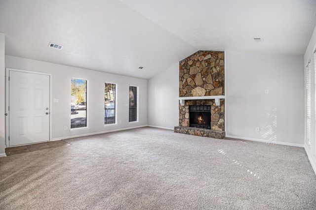 1169 Oaks Place, Stone Mountain, GA 30083