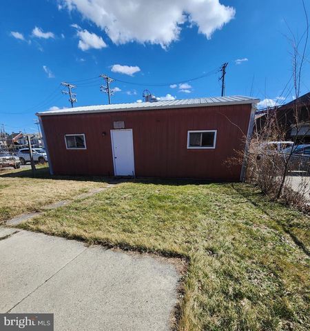 33 GEORGE ST, Hanover, PA 17331