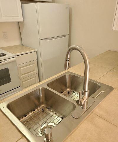 6830 MAGNOLIA POINTE CIRCLE, Orlando, FL 32810