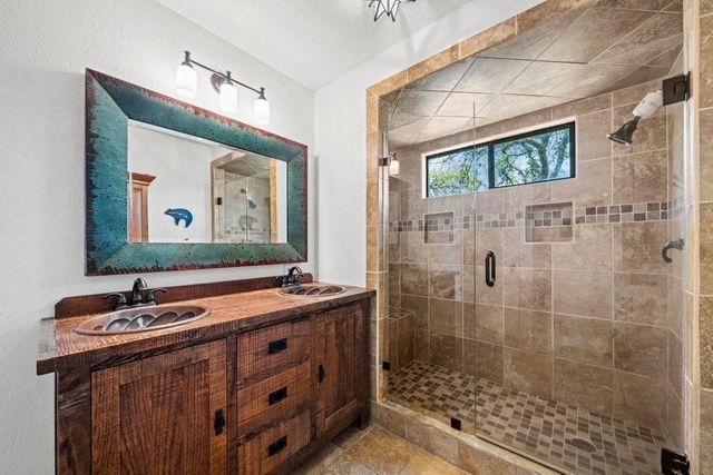 707 Flite Acres RD, Wimberley, TX 78676