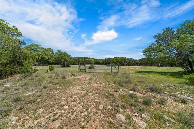 707 Flite Acres RD, Wimberley, TX 78676