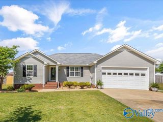 29353 Lakeview Drive, Ardmore, AL 35739