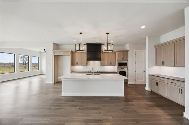 1031 Lake Breeze Drive, Waller, TX 77484