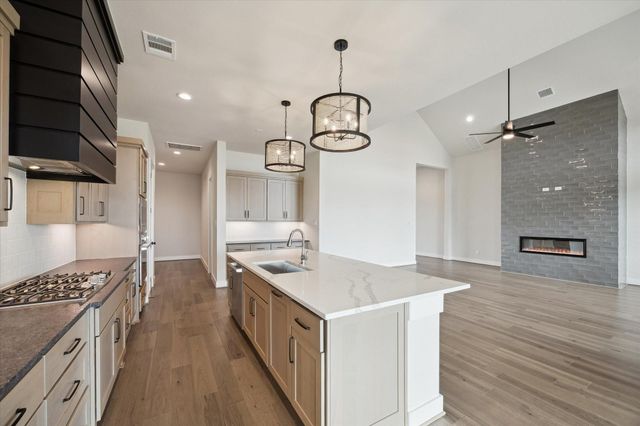 1031 Lake Breeze Drive, Waller, TX 77484