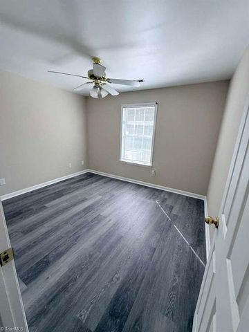 3904 Landover Drive, High Point, NC 27265