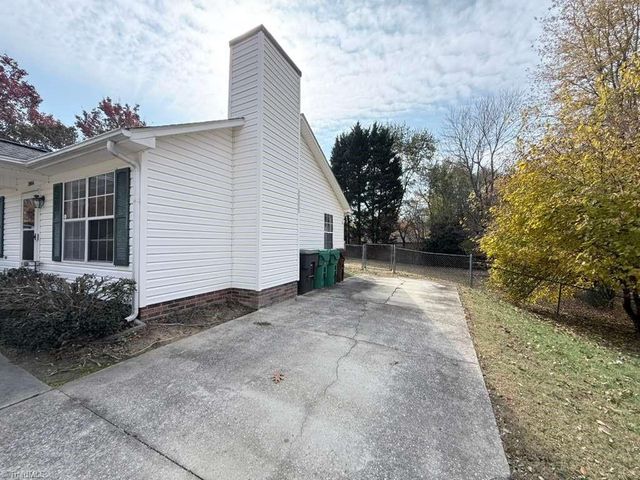 3904 Landover Drive, High Point, NC 27265