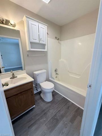 3904 Landover Drive, High Point, NC 27265